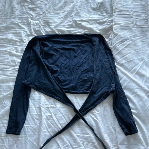 Brandy Melville Wrap Top Bundle - Picture 6 of 11